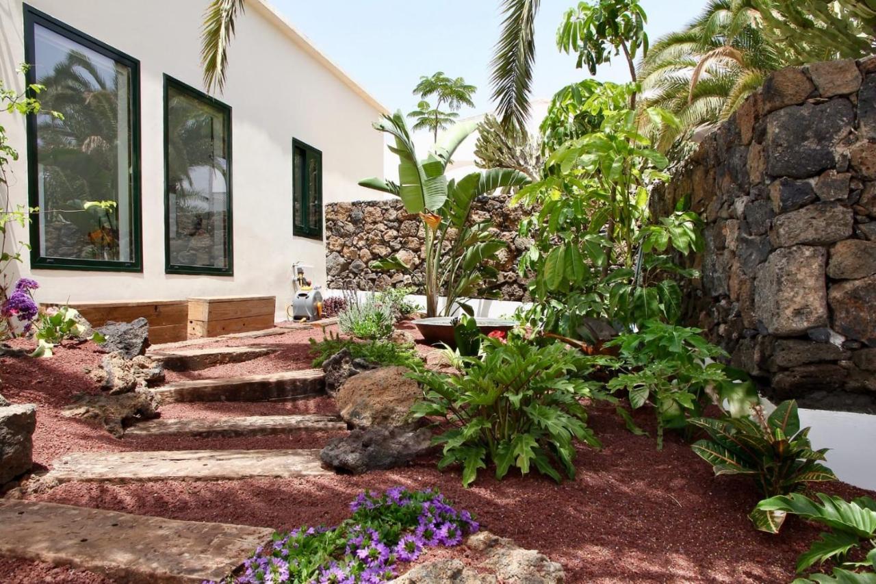 Villa Unique, Stylish & Calm El Estanque By The Sea, Adults Only Costa Teguise Exterior foto